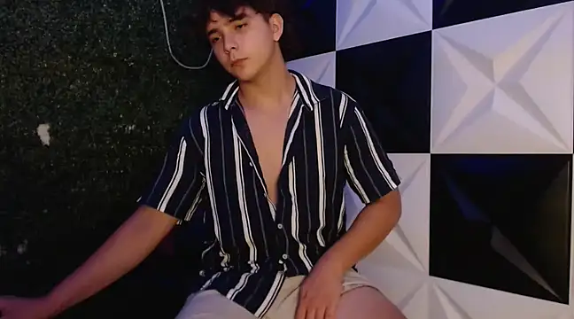 Dani cumboy online show from February 2025 03:56:02 AM