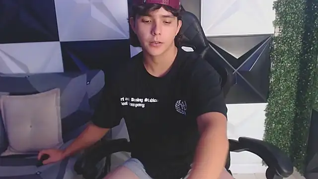 Dani cumboy online show from March 2025 02:40:02 AM