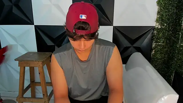 Dani cumboy online show from November 2025 01:33:01 PM