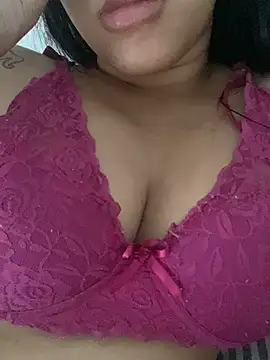 Snapshot of AngelVick08 chatting on January 2025 09:30:01 AM AngelVick08 online show from January 2025 09:30:01 AM