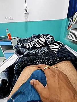 villagb12 online show from December 2025 05:18:02 PM