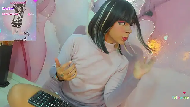 Snapshot of Tiff_Valentine chatting on January 2025 08:09:01 PM Tiff Valentine online show from January 2025 08:09:01 PM