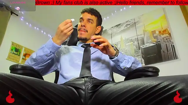 Snapshot of BRAYHAMBROWN chatting on October 2025 01:17:02 AM BRAYHAMBROWN online show from October 2025 01:17:02 AM