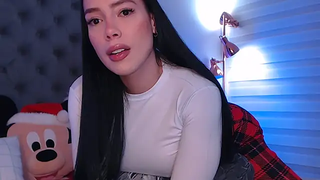 Snapshot of KathaLove chatting on December 2024 04:38:02 AM KathaLove online show from December 2024 04:38:02 AM