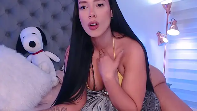 Snapshot of KathaLove chatting on February 2025 06:30:01 AM KathaLove online show from February 2025 06:30:01 AM