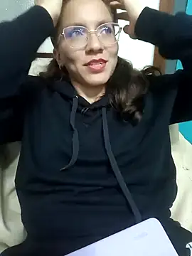 karlamorris  online show from December 2024 01:26:01 AM