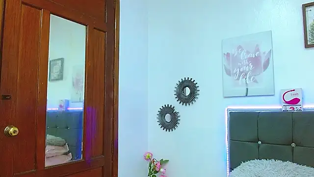 karlamorris  online show from January 2025 05:42:02 PM