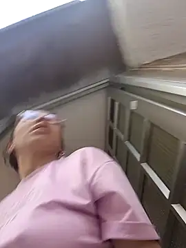 karlamorris  online show from January 2025 01:21:01 PM