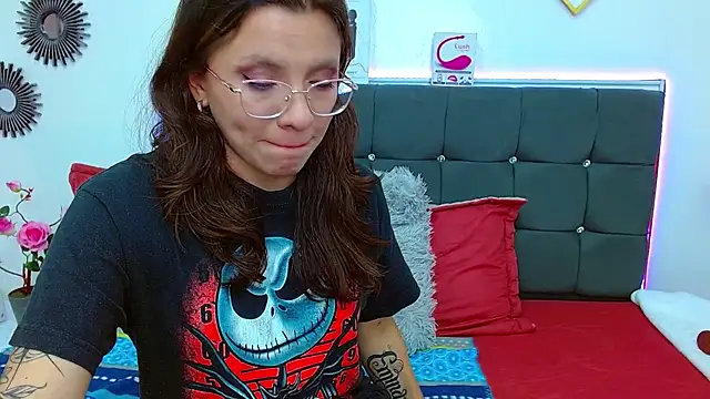 karlamorris  online show from February 2025 04:20:02 PM