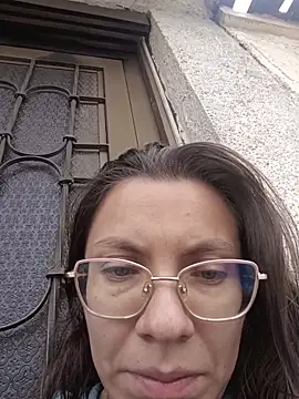 karlamorris  online show from December 2025 01:30:01 PM