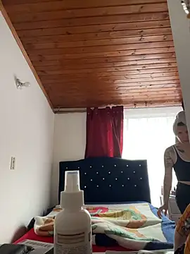 karlamorris  online show from February 2026 01:09:02 PM