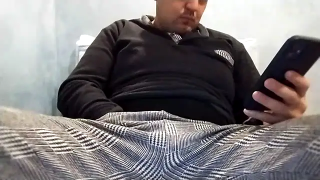 alexfala99 online show from November 2025 06:42:02 PM