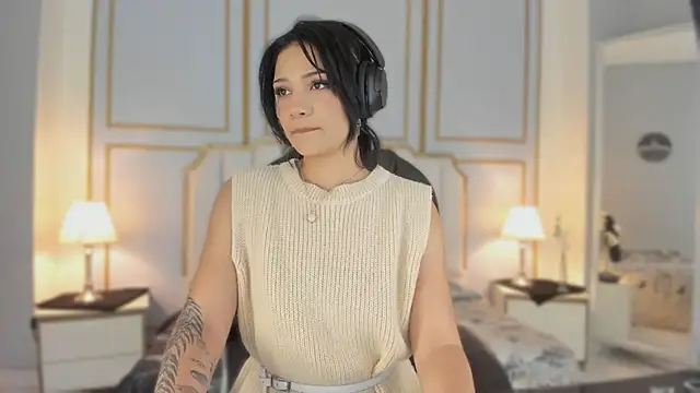 renee shelby  online show from January 2026 07:48:02 PM