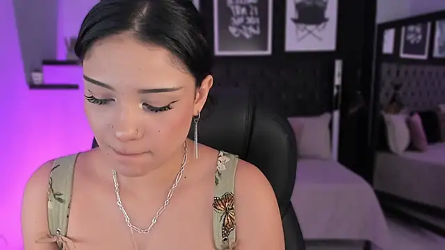 renee shelby  online show from February 2026 08:16:02 PM