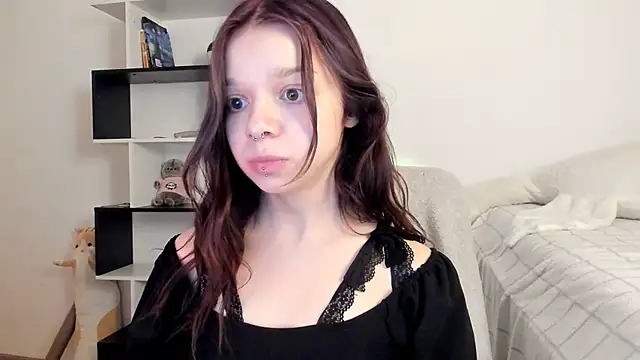 crystal lilith online show from February 2025 03:16:01 PM