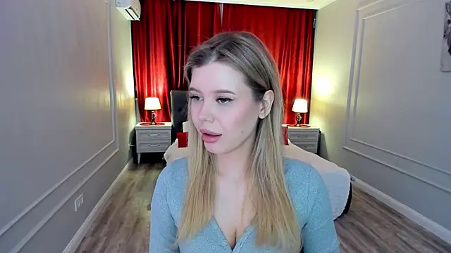 FollowLovee online show from April 2026 08:51:02 PM
