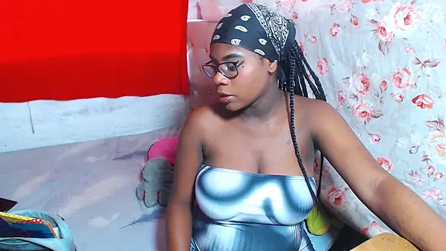 EvaxEmma online show from June 2026 04:55:01 PM