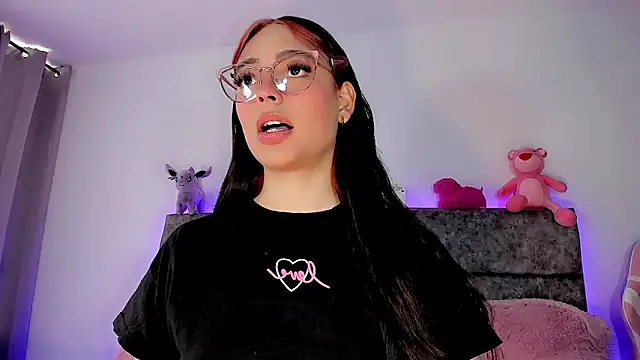 Snapshot of Valentina_Alba chatting on January 2025 02:40:02 PM Valentina Alba online show from January 2025 02:40:02 PM