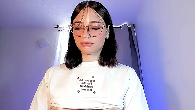 Snapshot of Valentina_Alba chatting on March 2025 09:56:01 PM Valentina Alba online show from March 2025 09:56:01 PM