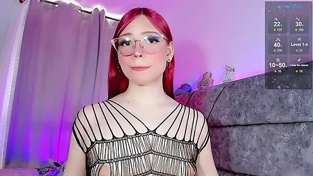 Snapshot of Valentina_Alba chatting on November 2025 05:12:02 PM Valentina Alba online show from November 2025 05:12:02 PM