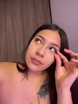 Latina vanessa online show from February 2025 02:40:02 AM