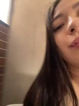 Latina vanessa online show from May 2026 08:17:01 PM