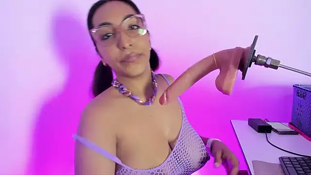 Leticia brownn1 online show from May 2026 07:33:01 PM