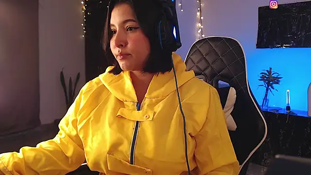 Snapshot of Zetrionn chatting on January 2025 02:27:01 AM Zetrionn online show from January 2025 02:27:01 AM