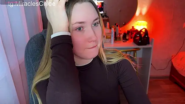 Snapshot of ChloeMillerMeow chatting on June 2026 10:33:02 PM ChloeMillerMeow online show from June 2026 10:33:02 PM