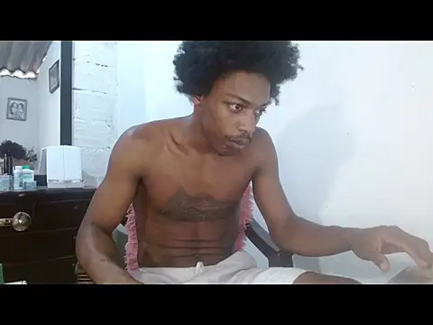 Larry-n-clouds online show from May 2026 05:42:01 PM