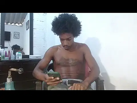 Larry-n-clouds online show from May 2026 08:59:01 PM