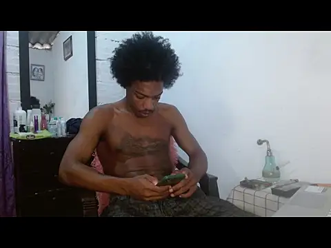 Larry-n-clouds online show from May 2026 04:14:02 PM