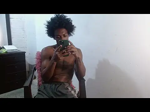 Larry-n-clouds online show from May 2026 01:57:16 AM