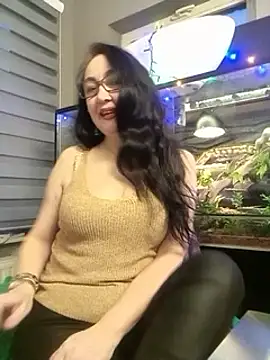 Snapshot of CamilleDesire chatting on February 2025 05:48:02 PM CamilleDesire online show from February 2025 05:48:02 PM