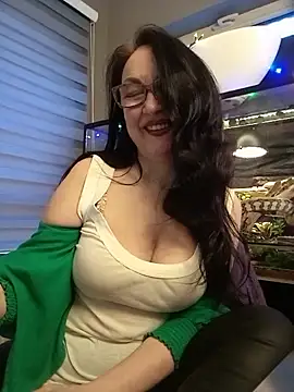 Snapshot of CamilleDesire chatting on March 2025 05:07:01 PM CamilleDesire online show from March 2025 05:07:01 PM