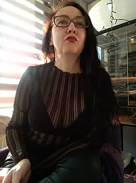 Snapshot of CamilleDesire chatting on March 2025 04:59:02 PM CamilleDesire online show from March 2025 04:59:02 PM