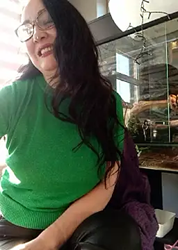 Snapshot of CamilleDesire chatting on March 2025 04:45:01 PM CamilleDesire online show from March 2025 04:45:01 PM