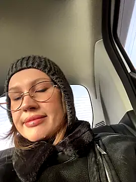 RinaCat online show from November 2025 05:19:01 AM