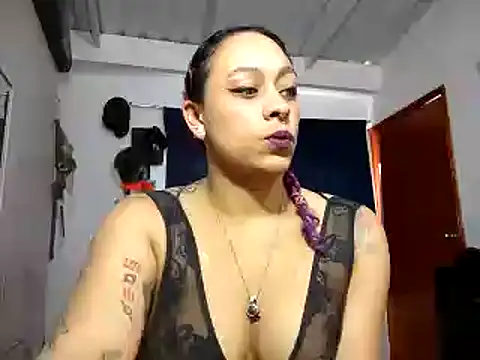 Snapshot of Cata_Blue__ chatting on January 2025 05:34:01 PM Cata Blue online show from January 2025 05:34:01 PM