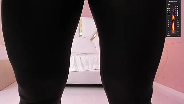 Donnapaul online show from January 2025 11:37:02 AM