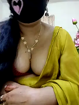 Snapshot of Ameera19 chatting on February 2025 10:31:02 AM Ameera19 online show from February 2025 10:31:02 AM