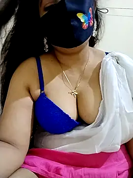 Snapshot of Ameera19 chatting on September 2025 08:20:02 PM Ameera19 online show from September 2025 08:20:02 PM