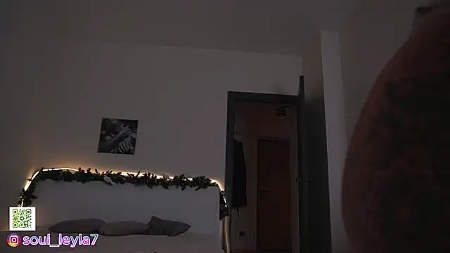 Sola LI online show from December 2024 12:30:01 PM