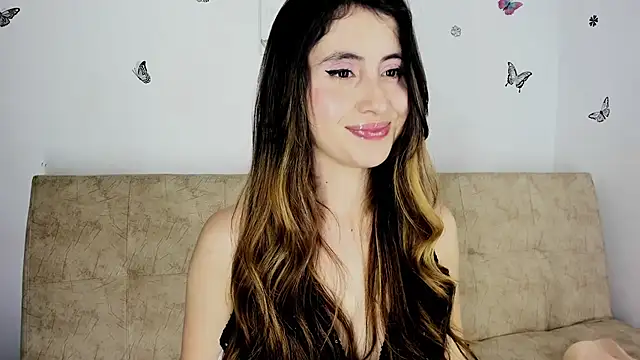 Nicol Swift  online show from December 2024 06:10:02 AM