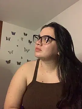 Snapshot of Sarahros1 chatting on October 2025 05:31:02 AM Sarahros1 online show from October 2025 05:31:02 AM