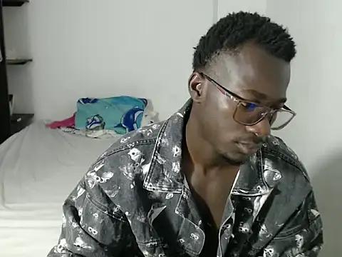 Snapshot of _Lowmaypalacios chatting on March 2026 01:16:02 PM Lowmaypalacios online show from March 2026 01:16:02 PM