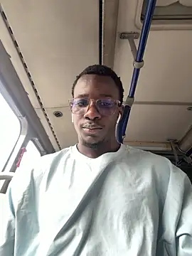 Snapshot of _Lowmaypalacios chatting on March 2026 12:49:01 PM Lowmaypalacios online show from March 2026 12:49:01 PM