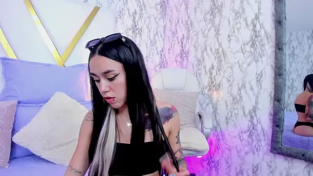 Athziry  online show from February 2025 11:15:02 PM