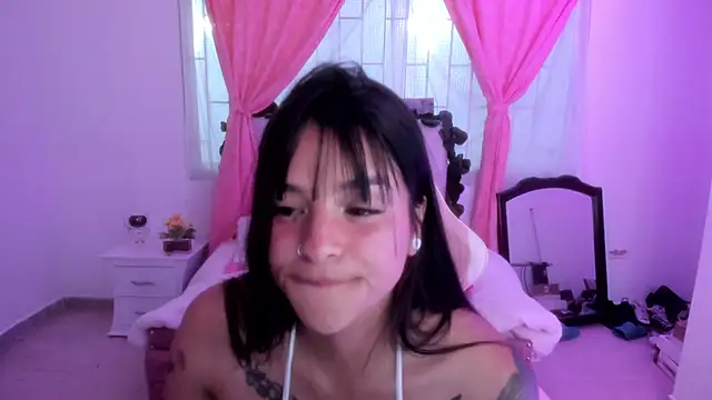 Snapshot of keiilaa chatting on June 2026 08:14:02 PM keiilaa online show from June 2026 08:14:02 PM