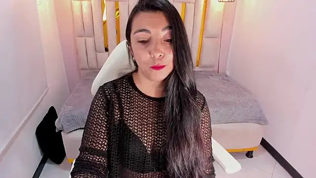 Karla hernandez  online show from March 2025 11:17:01 AM